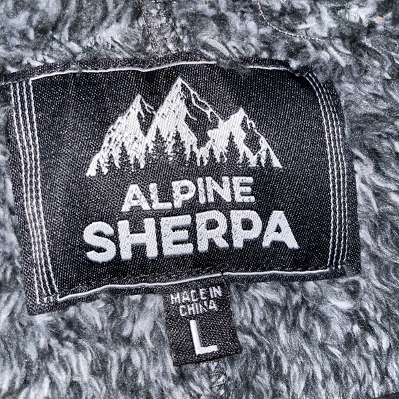 Alpine Sherpa Pullover - Picture 2 of 3